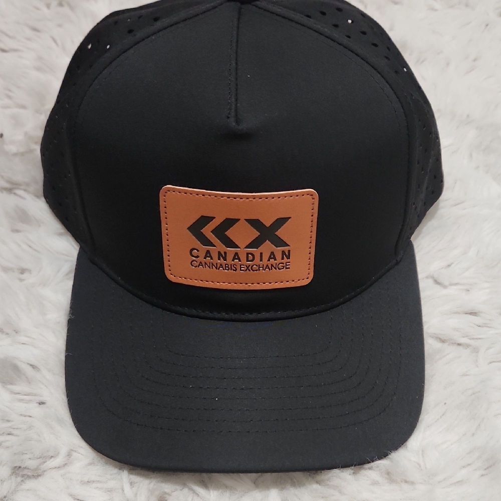 NWOT Canadian Cannabis Exchange Hat